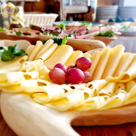 Bed & Breakfast Regina Ii &