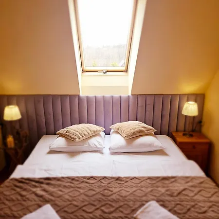 Bed & Breakfast Regina Ii & *