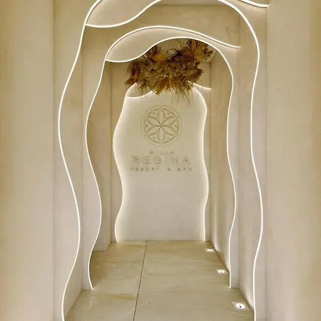 Regina Ii & Bed & Breakfast 3*